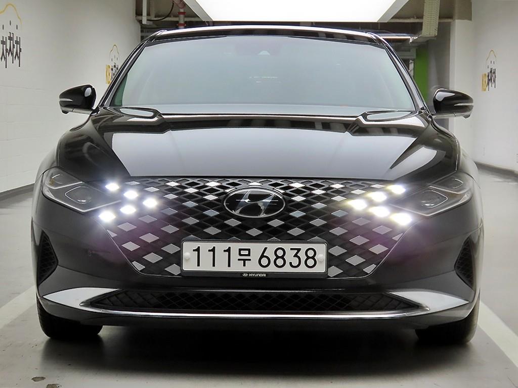Hyundai Grandeur Hybrid 2.4 HEV Le Blanc