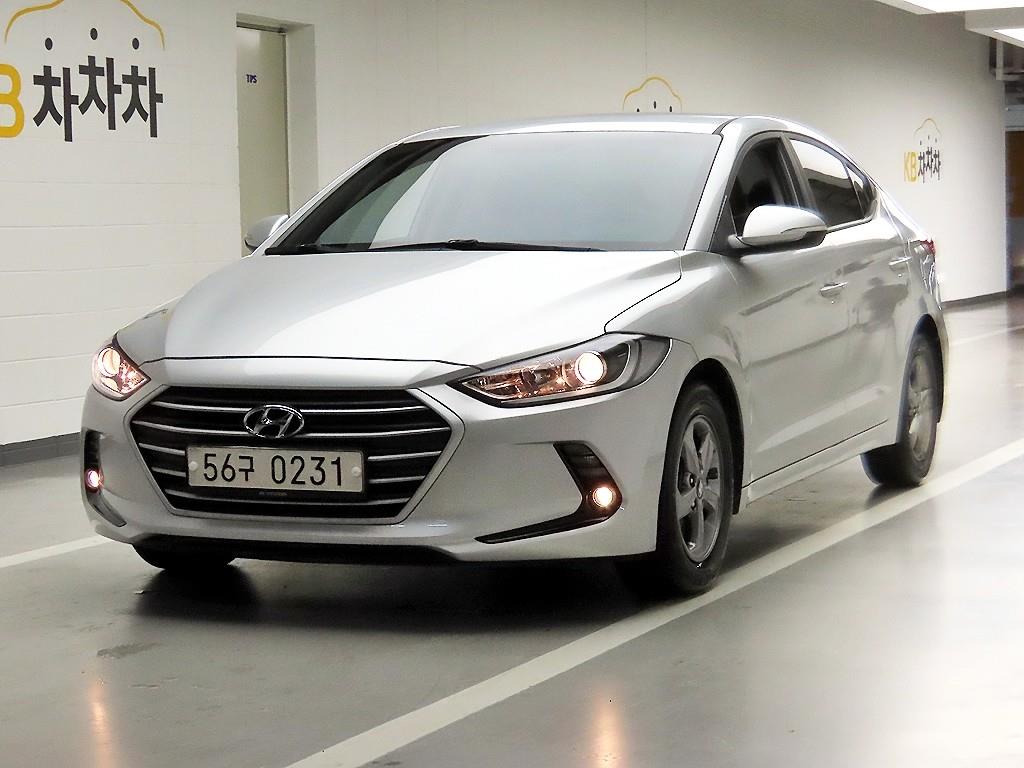 Hyundai Avante 1.6 GDi Smart