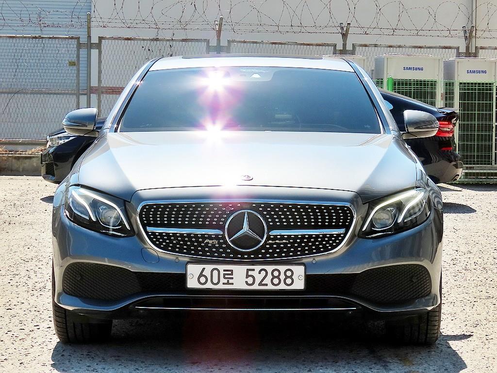 벤츠 E클래스 E220d Avantgarde