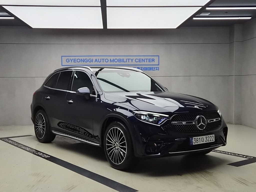 벤츠 GLC 300 4Maetik