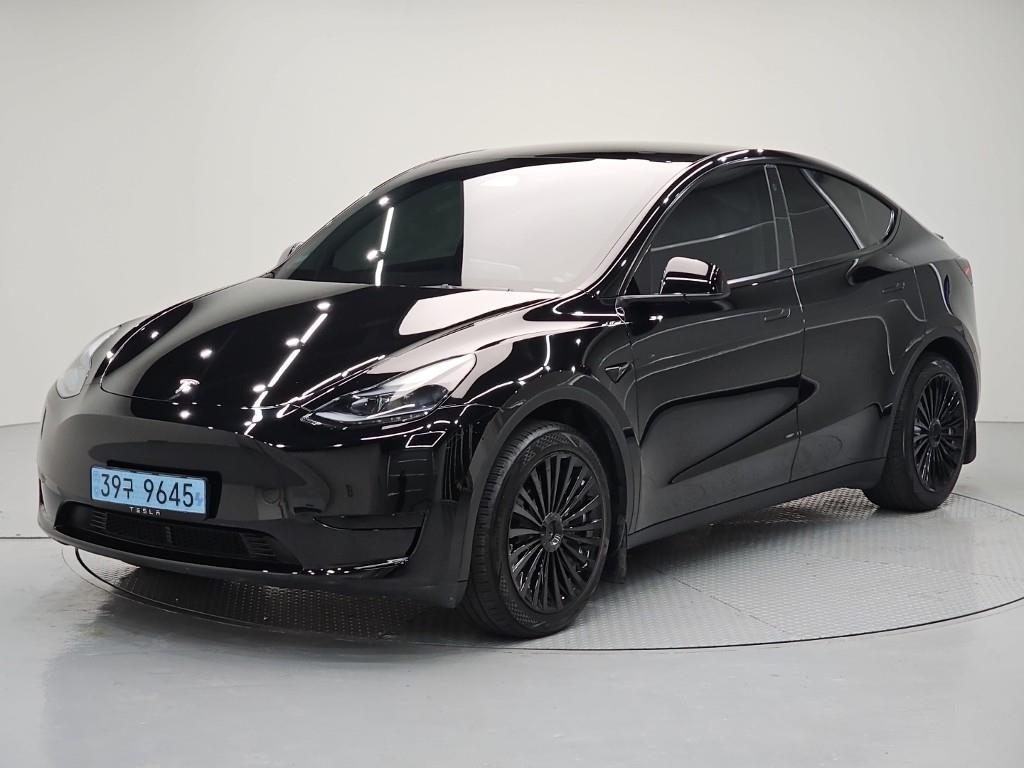 Tesla Model Y RWD
