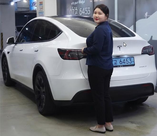 테슬라 Model Y AWD Rong Reinji