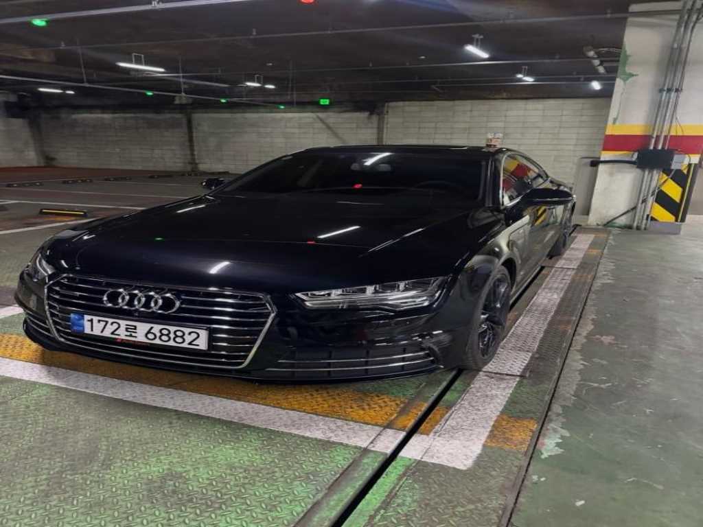아우디 A7 40 TDI Premium
