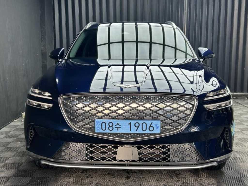 Genesis GV70 eGV70 EV AWD