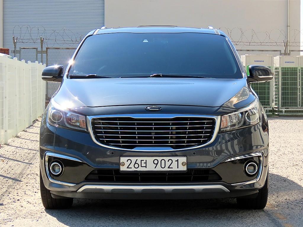 Kia Carnival 9 seats Noblesse
