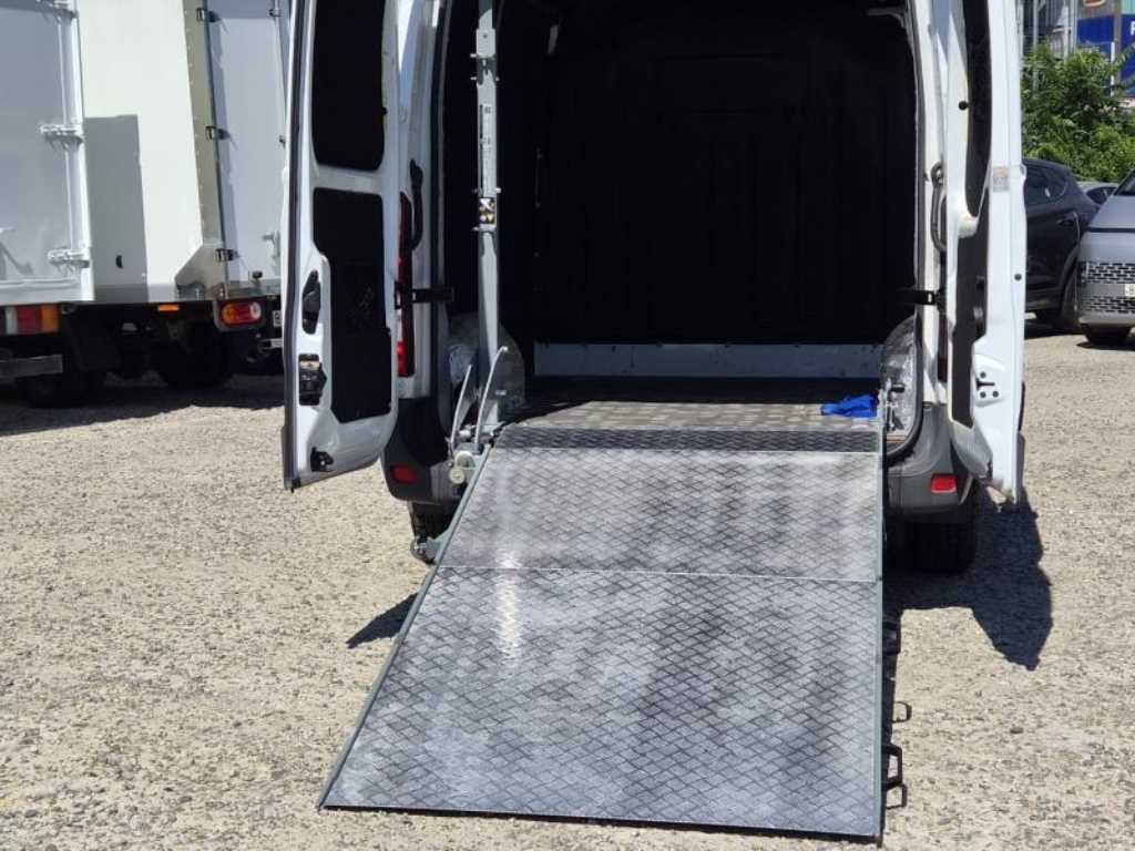 Renault Master Van S