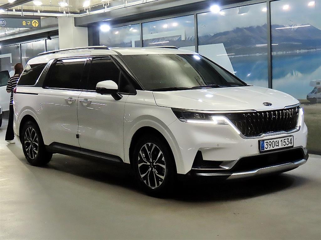Kia Carnival 9 seats Noblesse