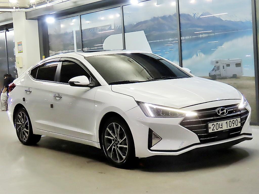 Hyundai Avante 1.6 Premium