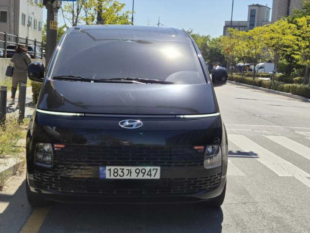 Hyundai Staria 3.5 LPG Tourer 9 суудал Modern