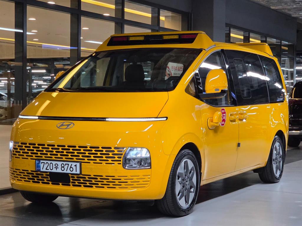 Hyundai Staria 3.5 LPG Kinder 11 суудал