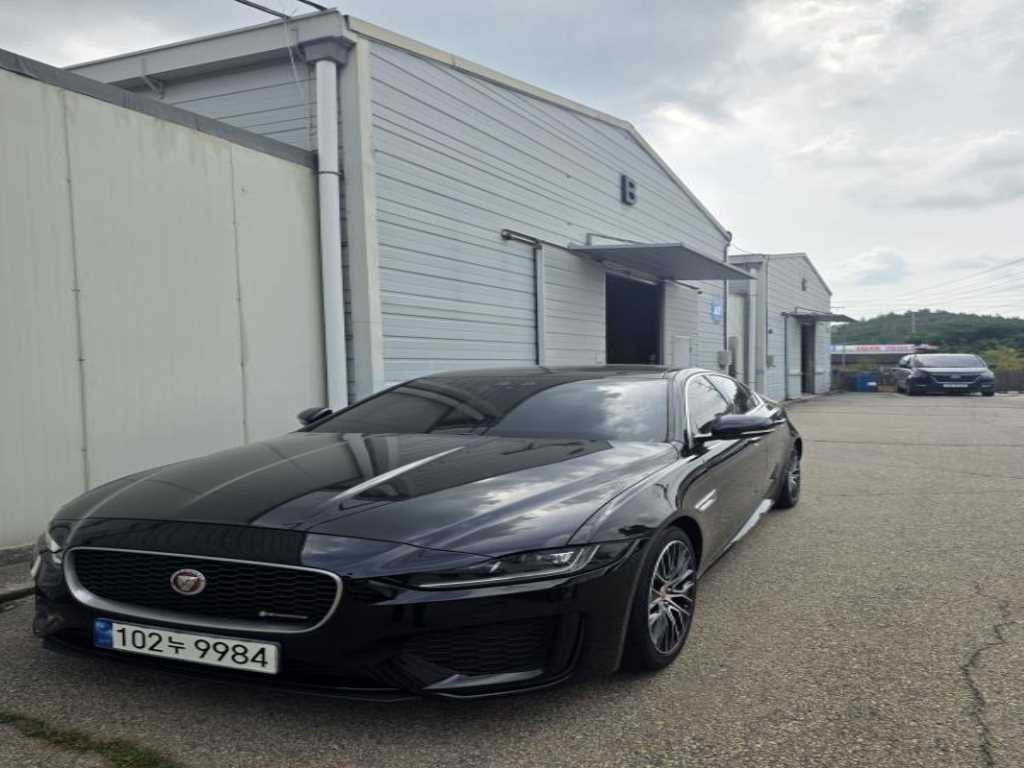 재규어 XE D180 Dynamic S
