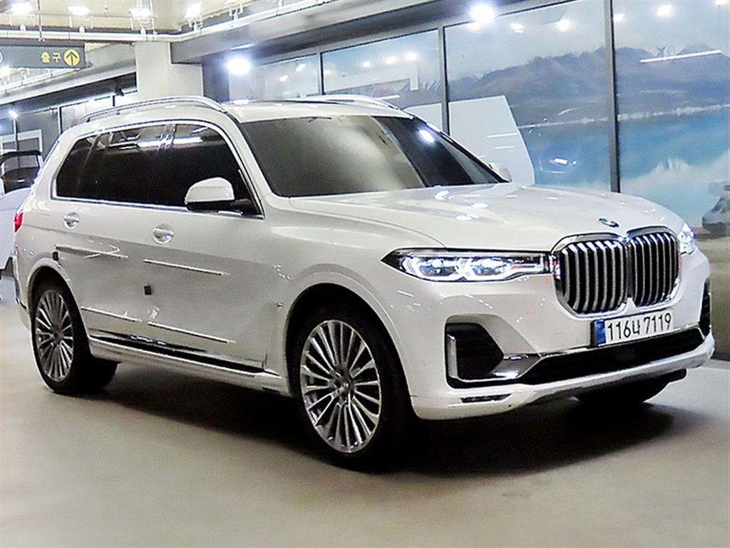 BMW X7 40i xDrive Dijainpyueo Ekselreonseu 7 суудал