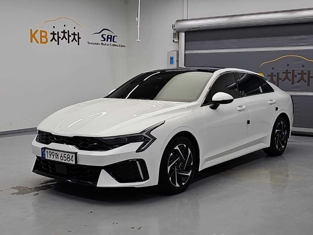 Kia K5 Hybrid 2.0 HEV Signature