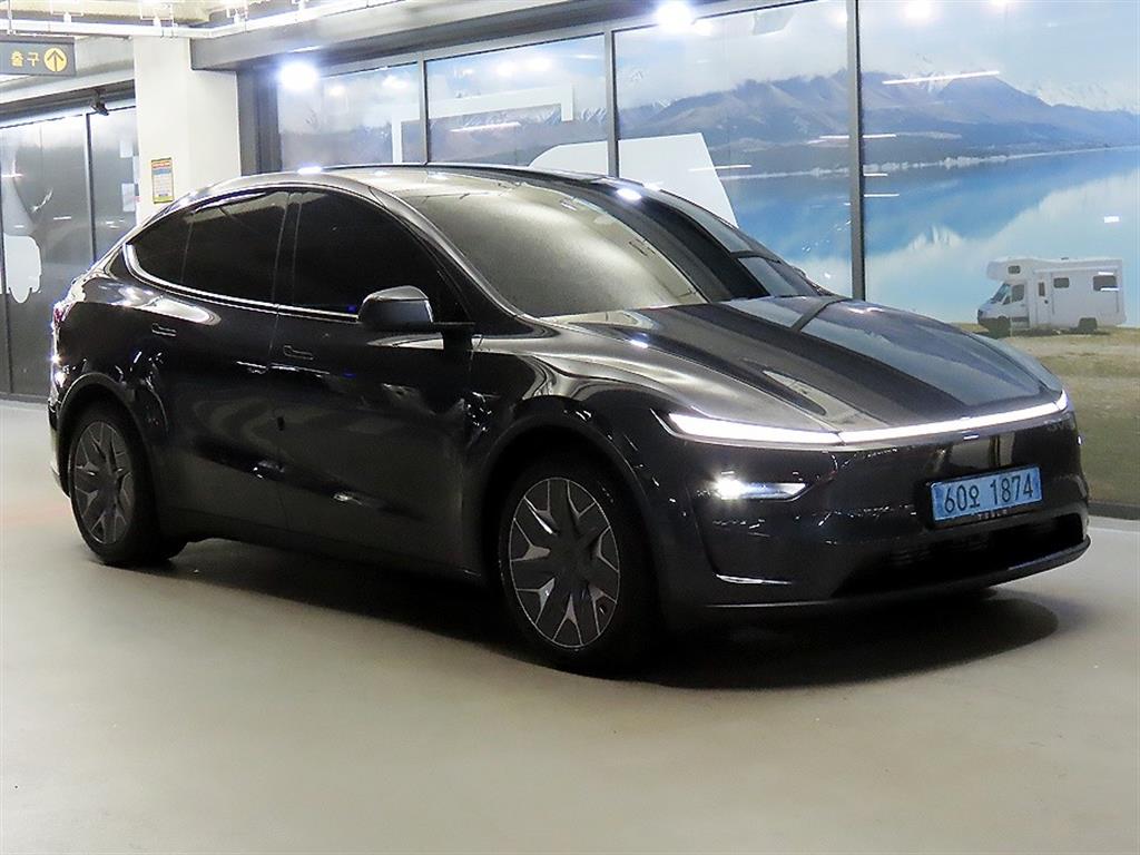 Tesla Model Y AWD L