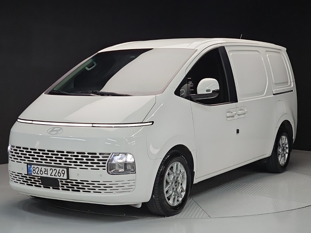 Hyundai Staria 2.2 Карго 3 суудал Modern