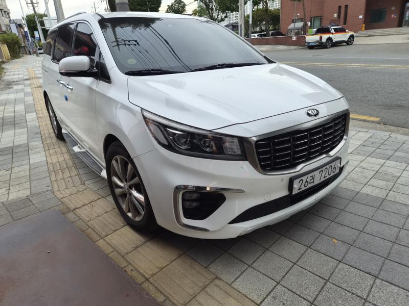 Kia Carnival Rimujin 7 суудал President