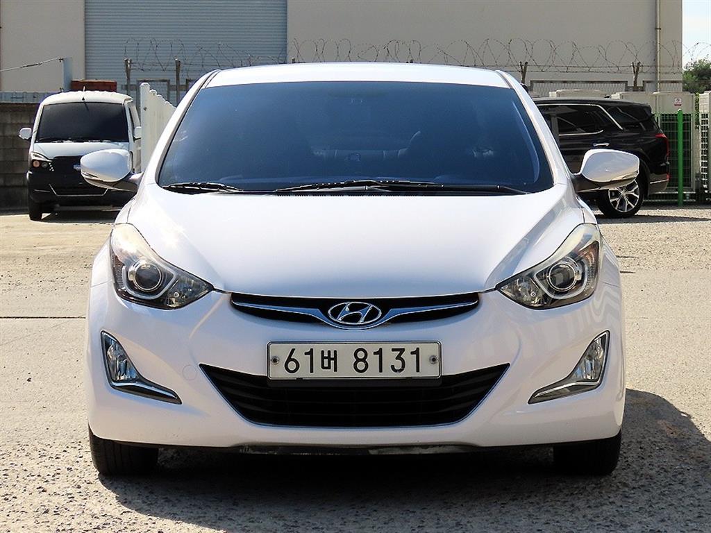 Hyundai Avante 1.6 GDi Smart