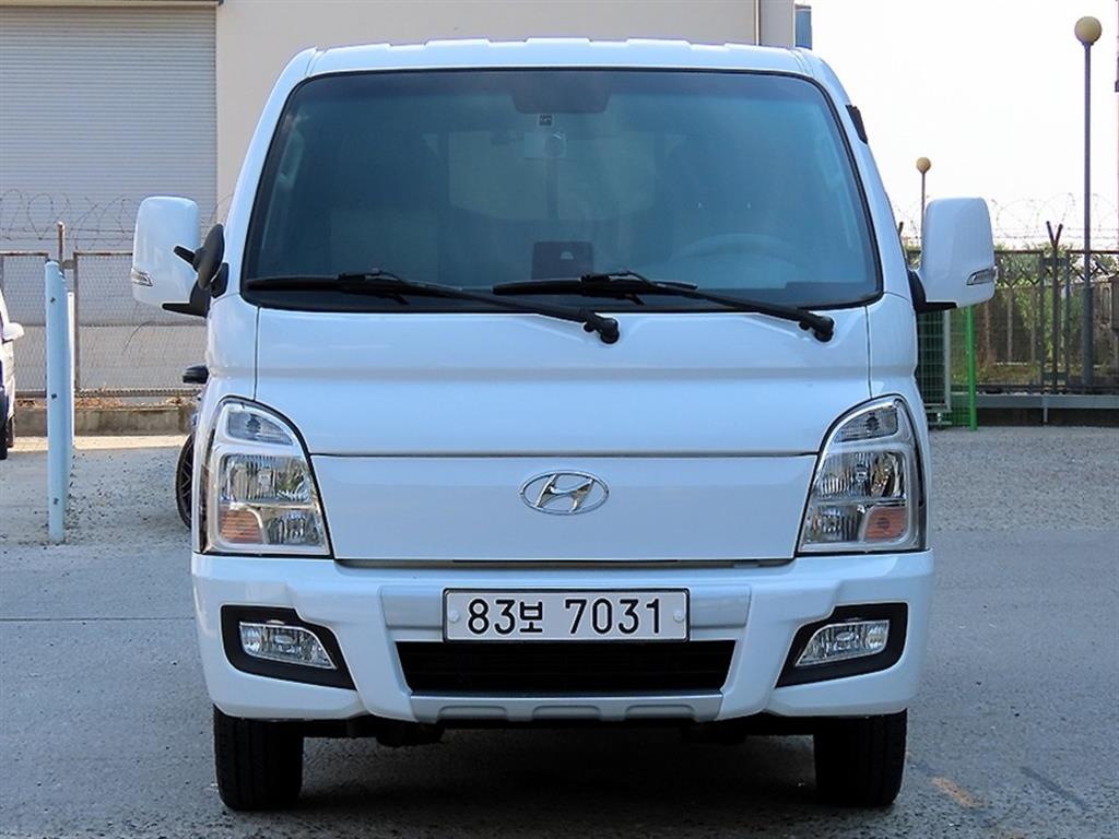Hyundai Porter II CRDi Давхар кабин Урт бие Premium