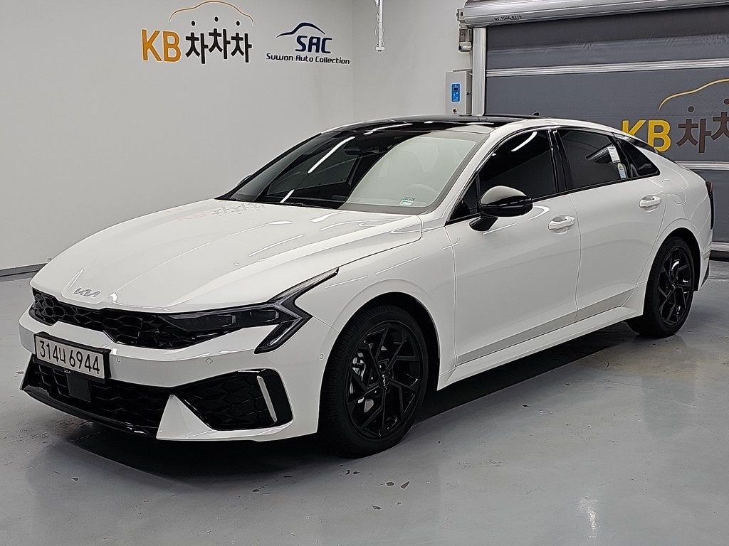 Kia K5 Hybrid 2.0 HEV Signature