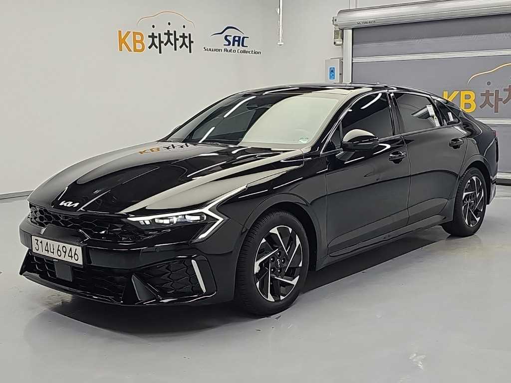 Kia K5 Hybrid 2.0 HEV Signature