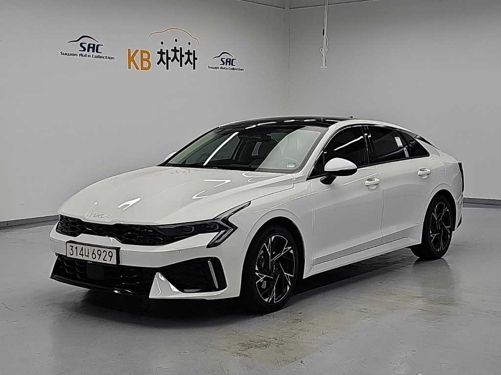 Kia K5 Hybrid 2.0 HEV Signature