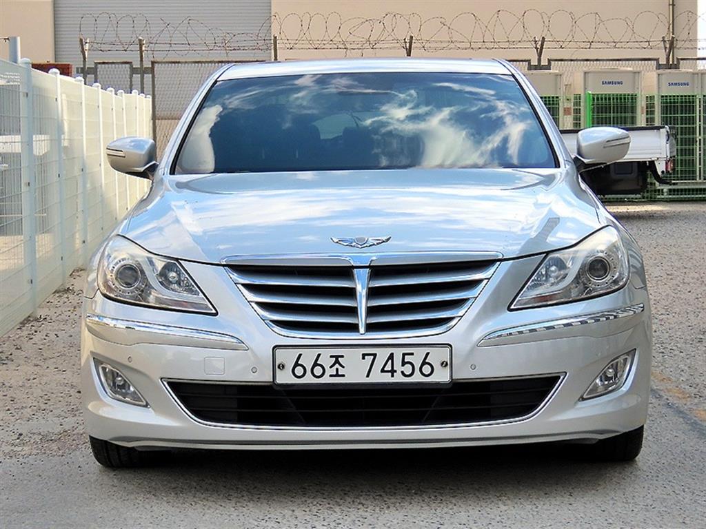 Hyundai Jenesiseu Jenesiseu BH 330 Premium