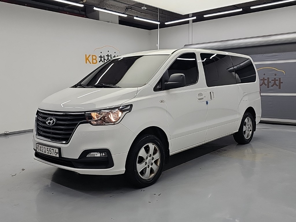 Hyundai Grand Starex 12 суудал 4WD Smart