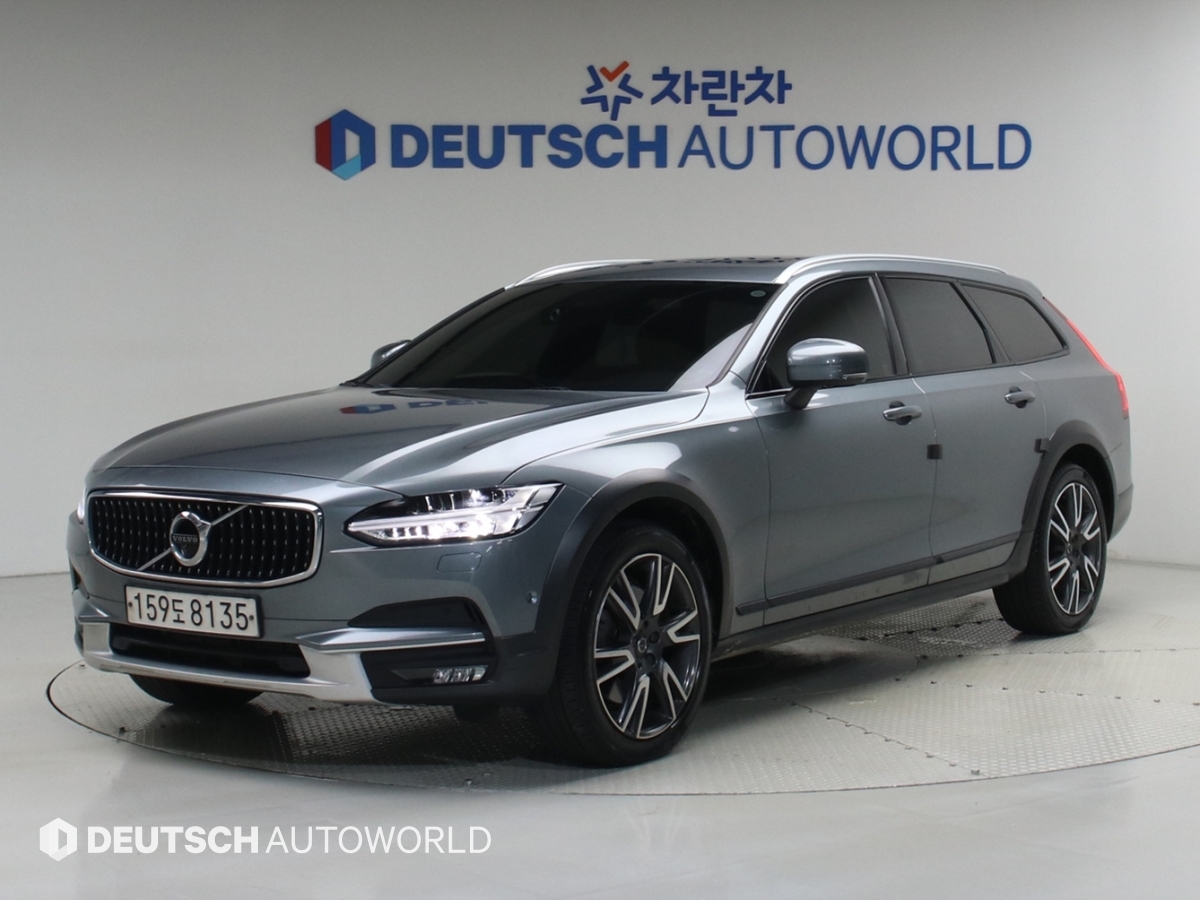 Volvo V90 Keuroseukeonteuri 2.0 T5 AWD Pro