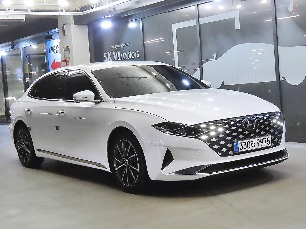 Hyundai Grandeur 2.5 Le Blanc