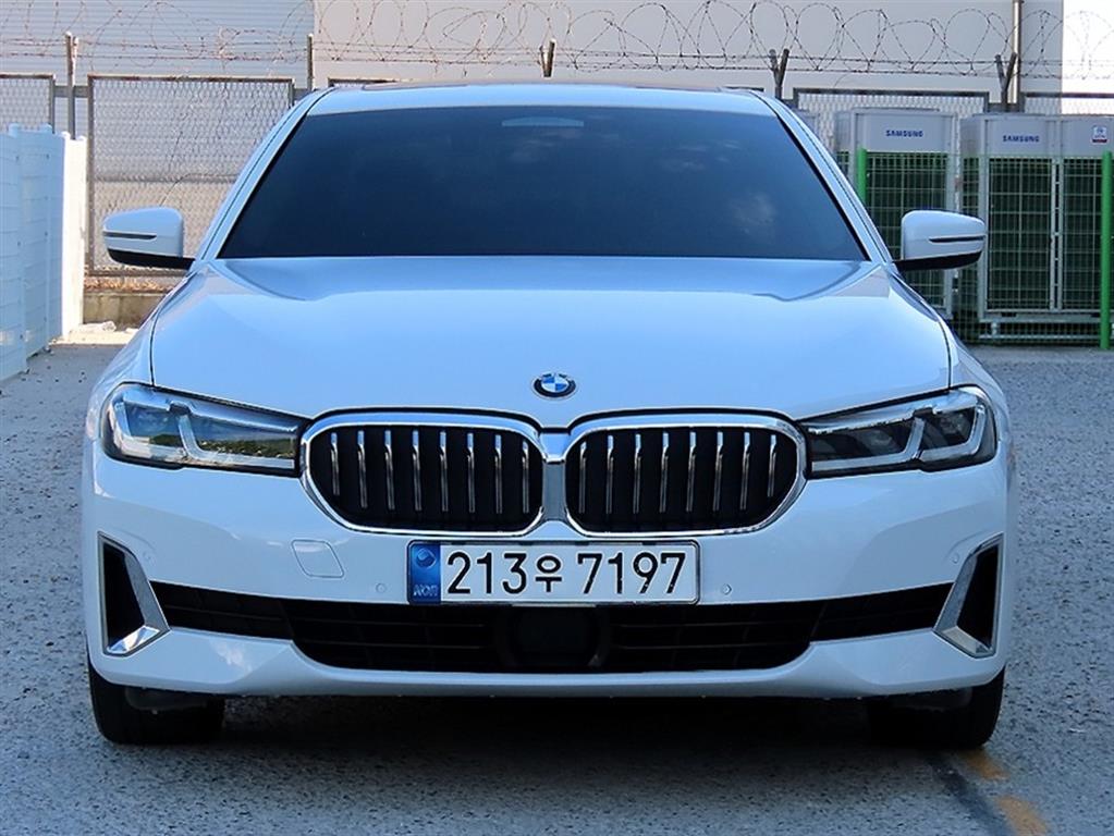 BMW 5 Series 523d Luxury