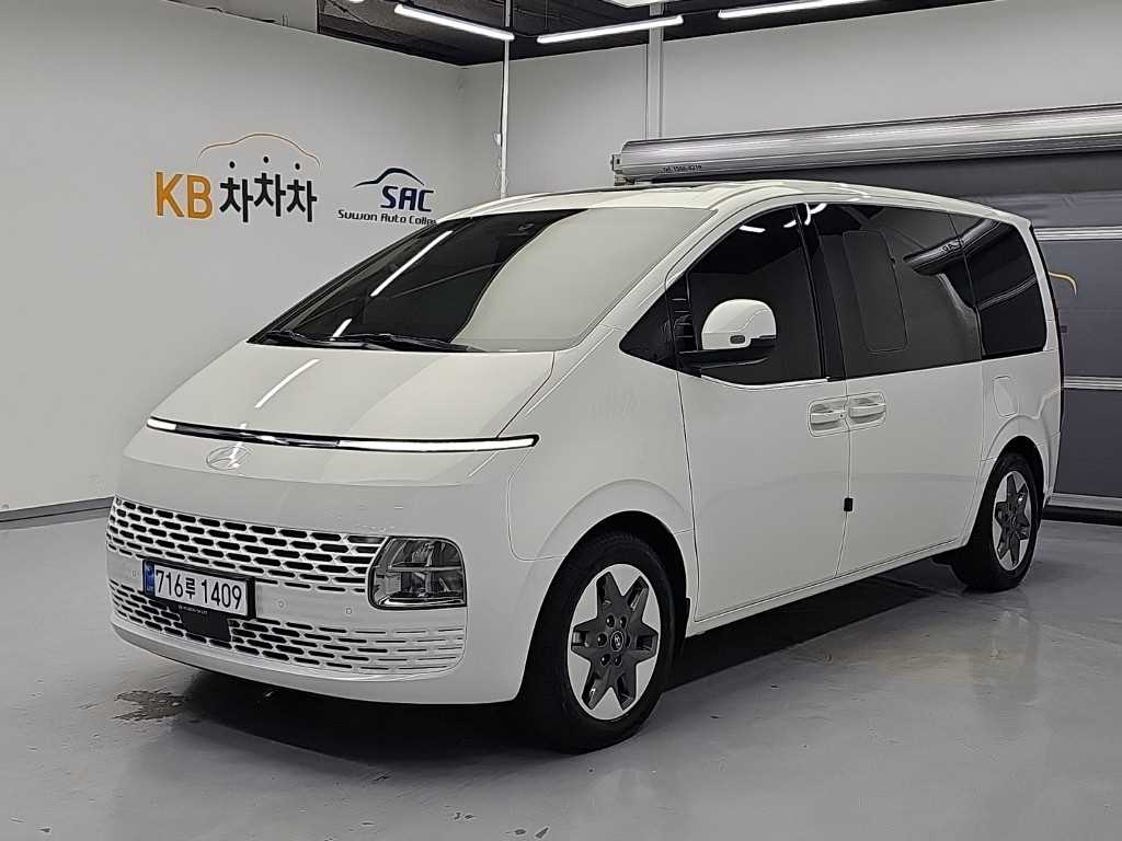 Hyundai Staria 3.5 LPG Tourer 11 суудал Modern