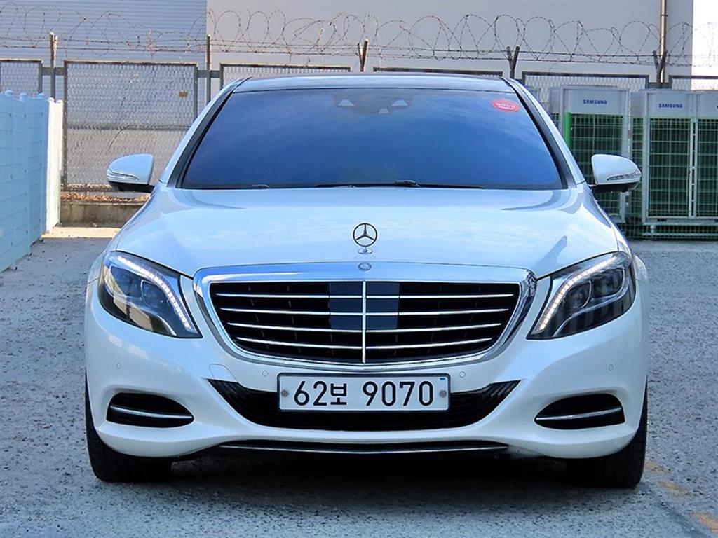 Mercedes-Benz S-Class S500L