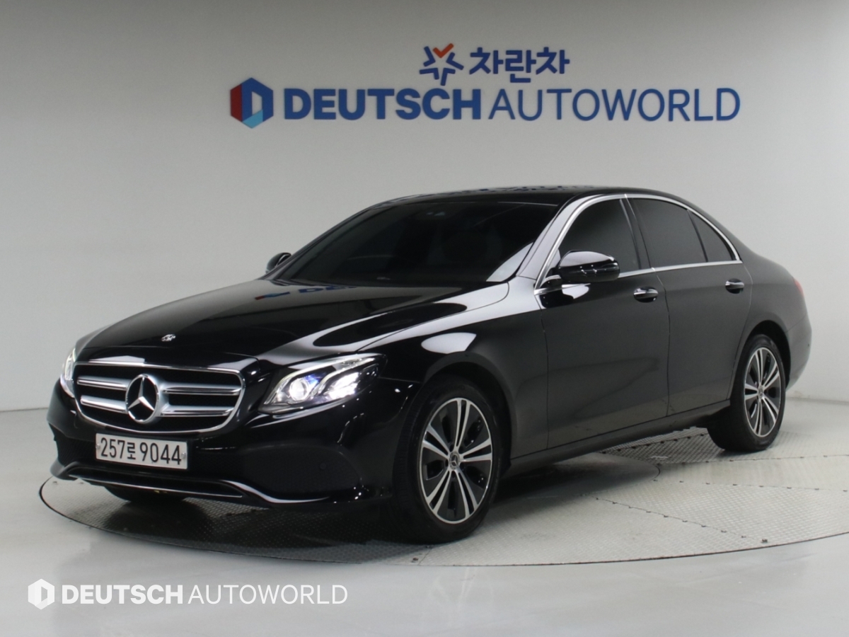 Mercedes-Benz E-Class E220d Avantgarde