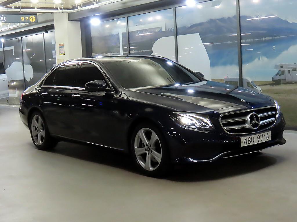 Mercedes-Benz E-Class E200 Avantgarde