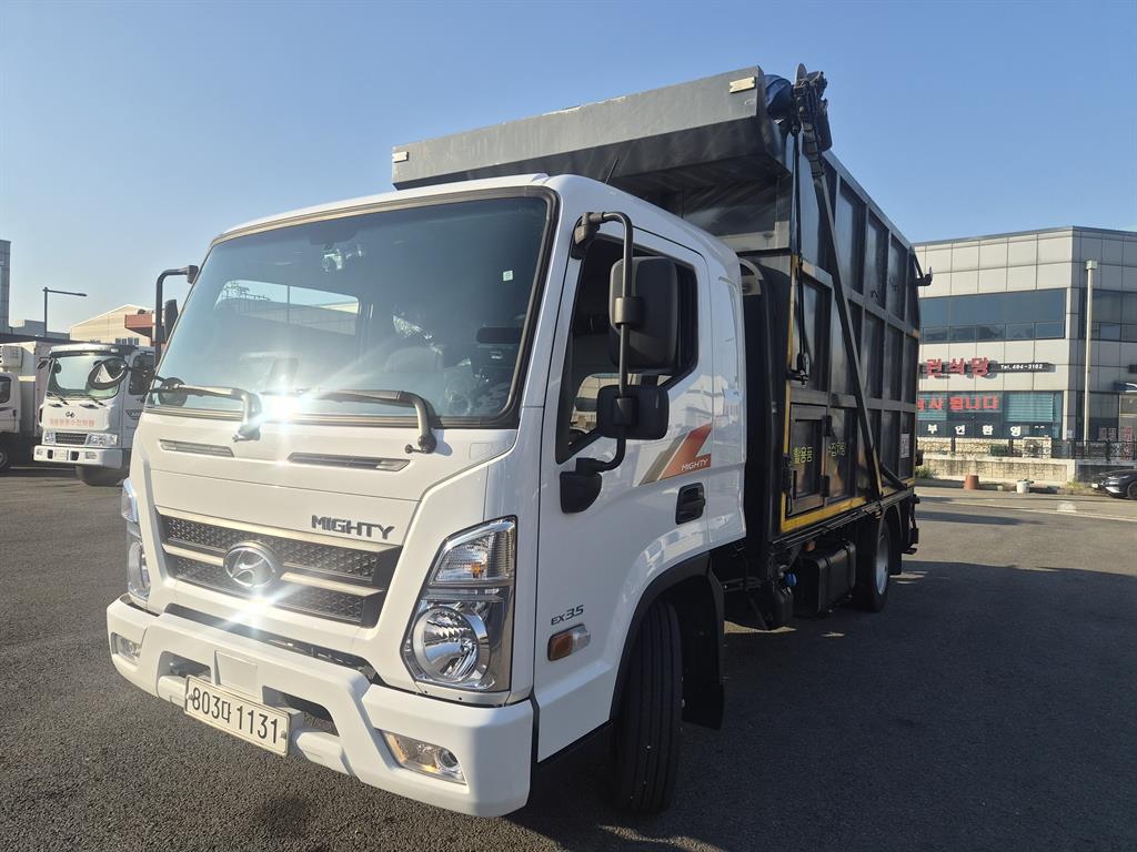 Hyundai Mighty Jipgecha