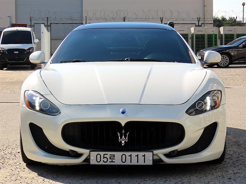 마세라티 Geuranturiseumo Granturismo 4.7 Seupoteu