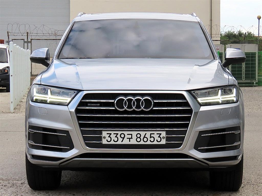 Audi Q7 45 TFSI Quattro