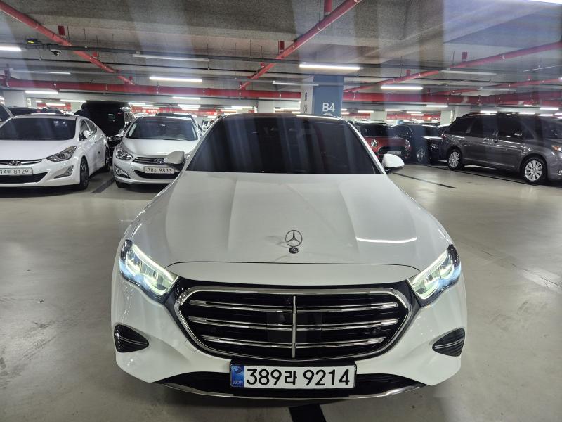 Mercedes-Benz E-Class E220d 4Maetik Exclusive