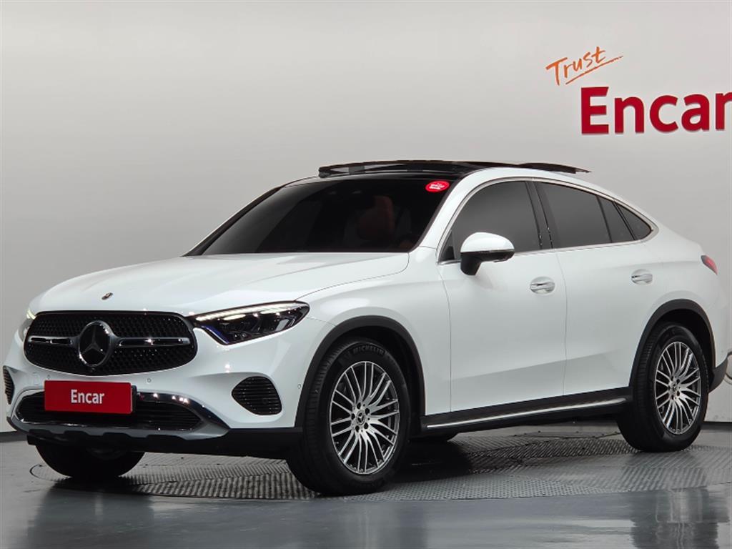 Mercedes-Benz GLC 300 4Maetik Coupe Avantgarde