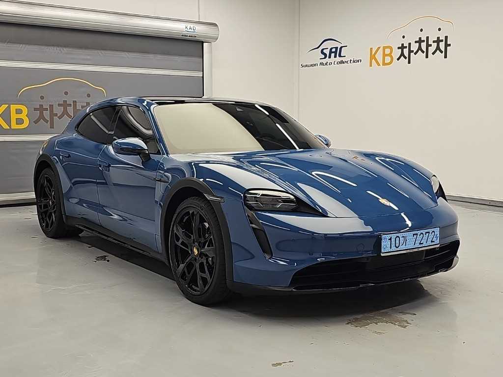 포르쉐 타이칸 EV 4S Keuroseuturiseumo