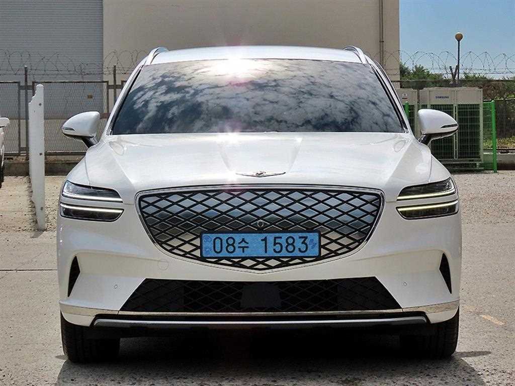 Genesis GV70 eGV70 EV AWD