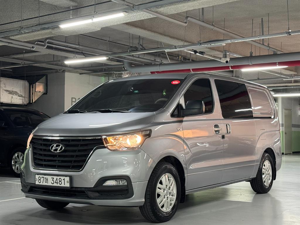 Hyundai Grand Starex 5 суудал Van Modern