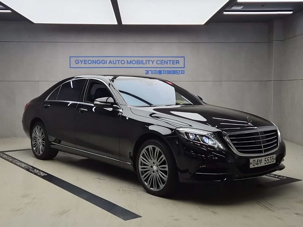 Mercedes-Benz S-Class S500L 4Maetik