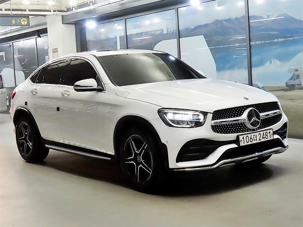 Mercedes-Benz GLC 300 4Maetik Coupe