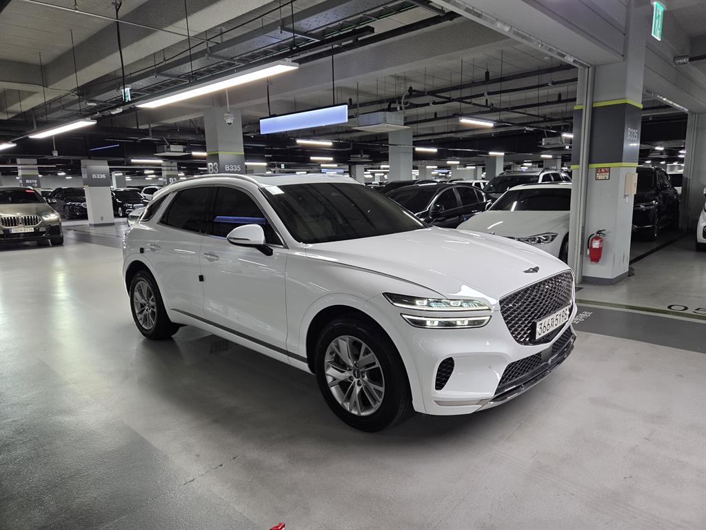 Genesis GV70 2.5T 2WD