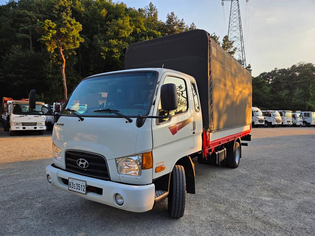 Hyundai Mighty E-Maiti 2.5т Супер кабин Урт бие