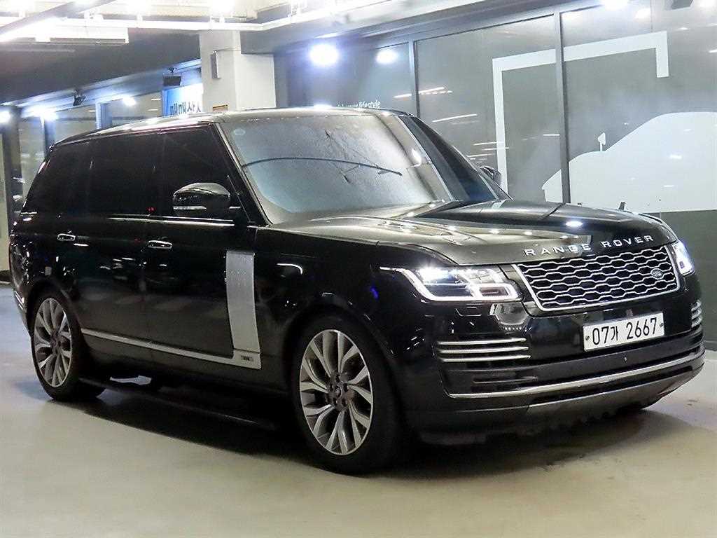 Land Rover Range Rover 4.4 SDV8 LWB AB