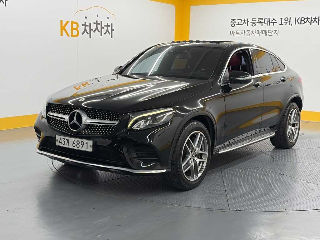 Mercedes-Benz GLC 220d 4Maetik Coupe Standard