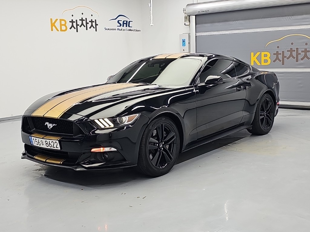 Ford Mustang Coupe 2.3 Premium