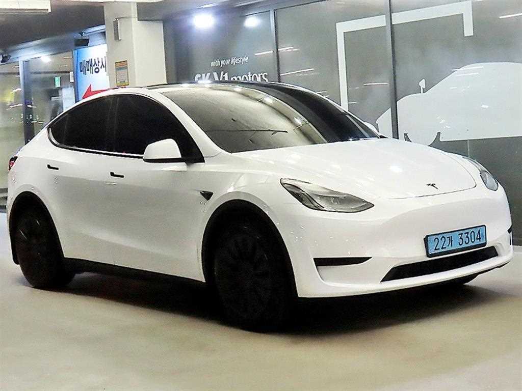 Tesla Model Y RWD